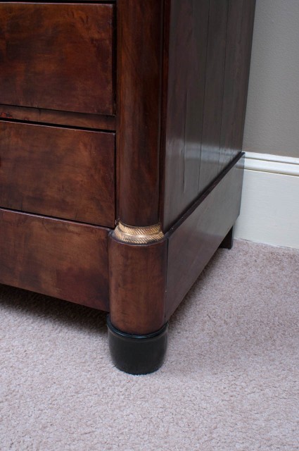 6738FP - Faux Marble Top Chest (4)