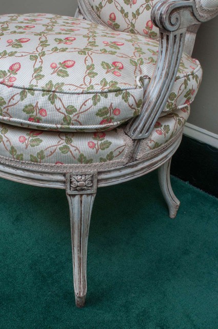 8878FP - Pair of Fauteuils (5)