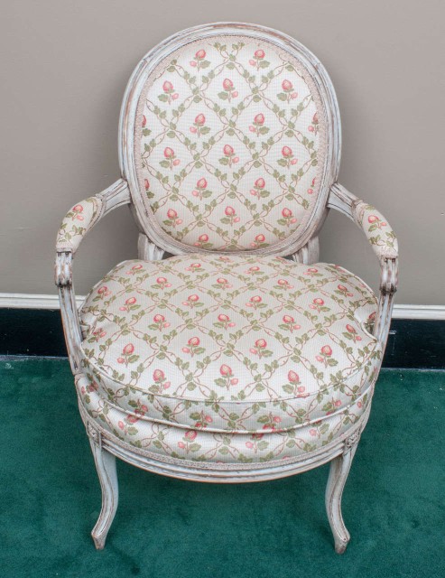 8878FP - Pair of Fauteuils (6)