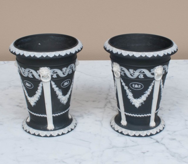 8949AP - Wedgwood Planters (1)