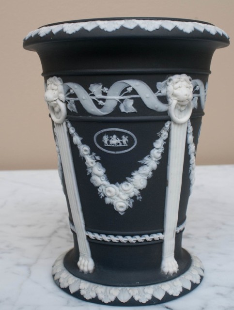 8949AP - Wedgwood Planters (8)