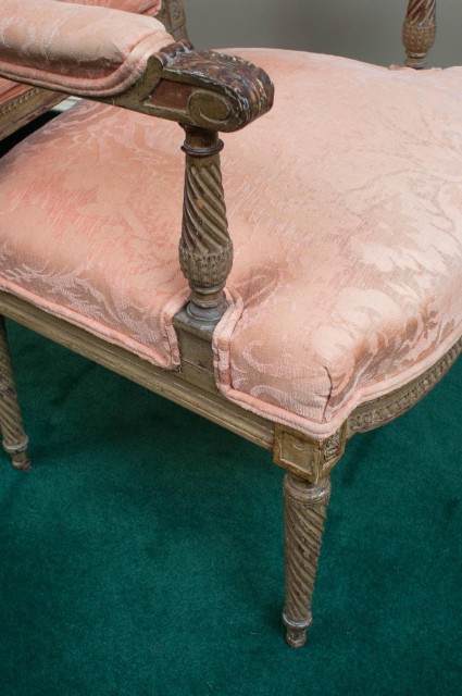 9025FP - Pair of Fauteuils (5)
