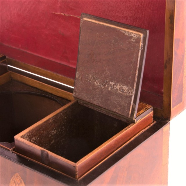 9352AB - Tea Caddy 4
