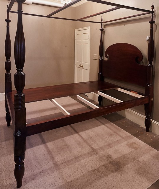 9334FP - Canopy Bed (4)