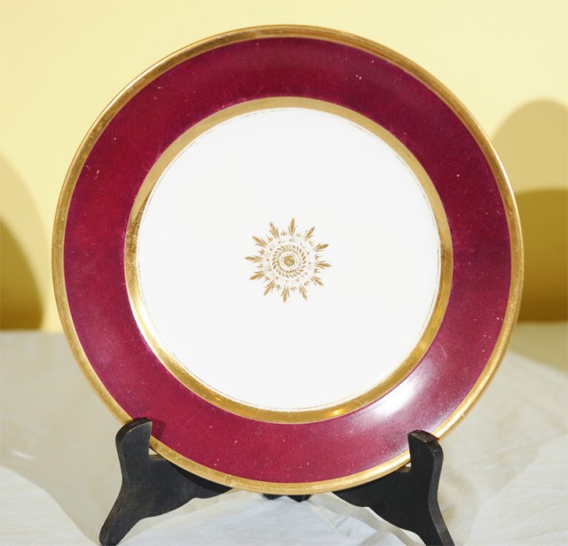 Closeup of one of the plates.